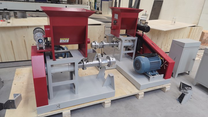 small Largemouth Bass feed processing machinery and equipment in Ghana